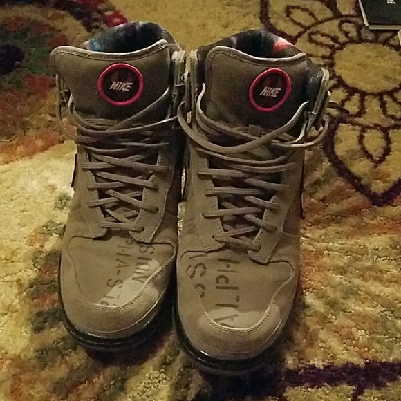 Nike hi tops - Picture 2 of 5